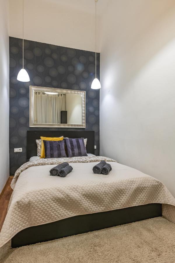 Deluxe Bella Home Next To The New York Cafe ブダペスト エクステリア 写真
